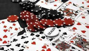 Meja No Commission Baccarat di gestunbet dengan dealer langsung dan kartu transparan